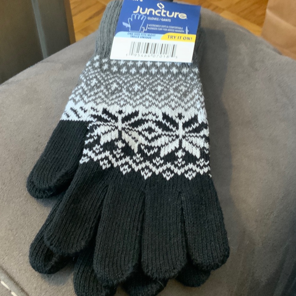 Juncture Black and Gray Men's Gloves